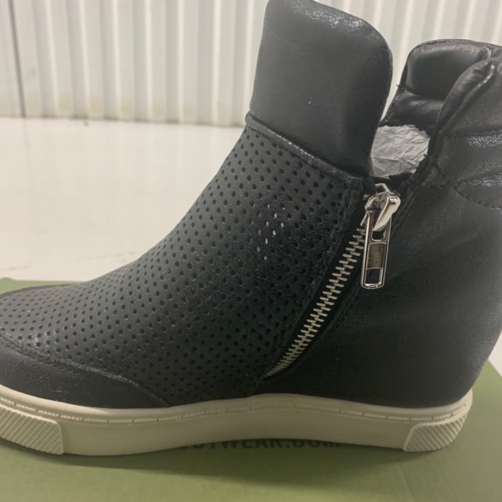 Ankle boot - Picture 5 of 8